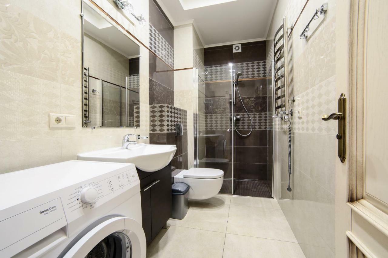 Апартаменти З Балконом Lviv Exterior photo